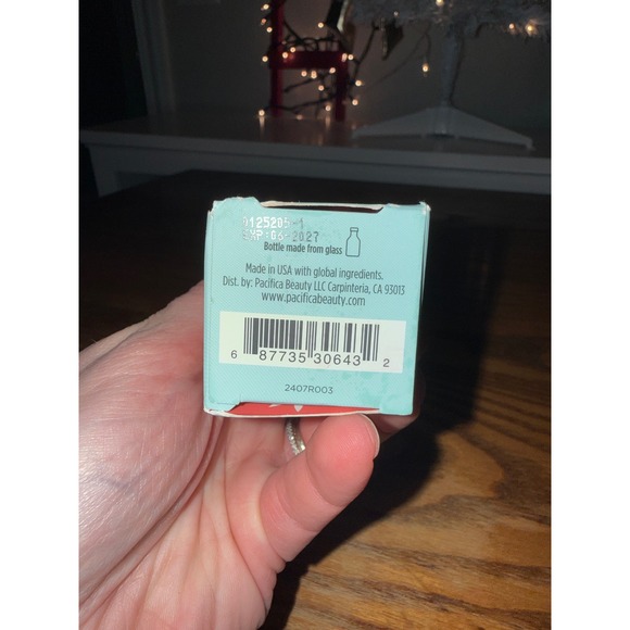 Pacifica Glow Baby Brightening Setting Mist SPF 45 Protection 1.7 fl oz - Picture 6 of 7